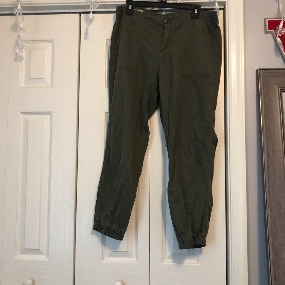 Olive Green Vanilla Star Cargo Joggers